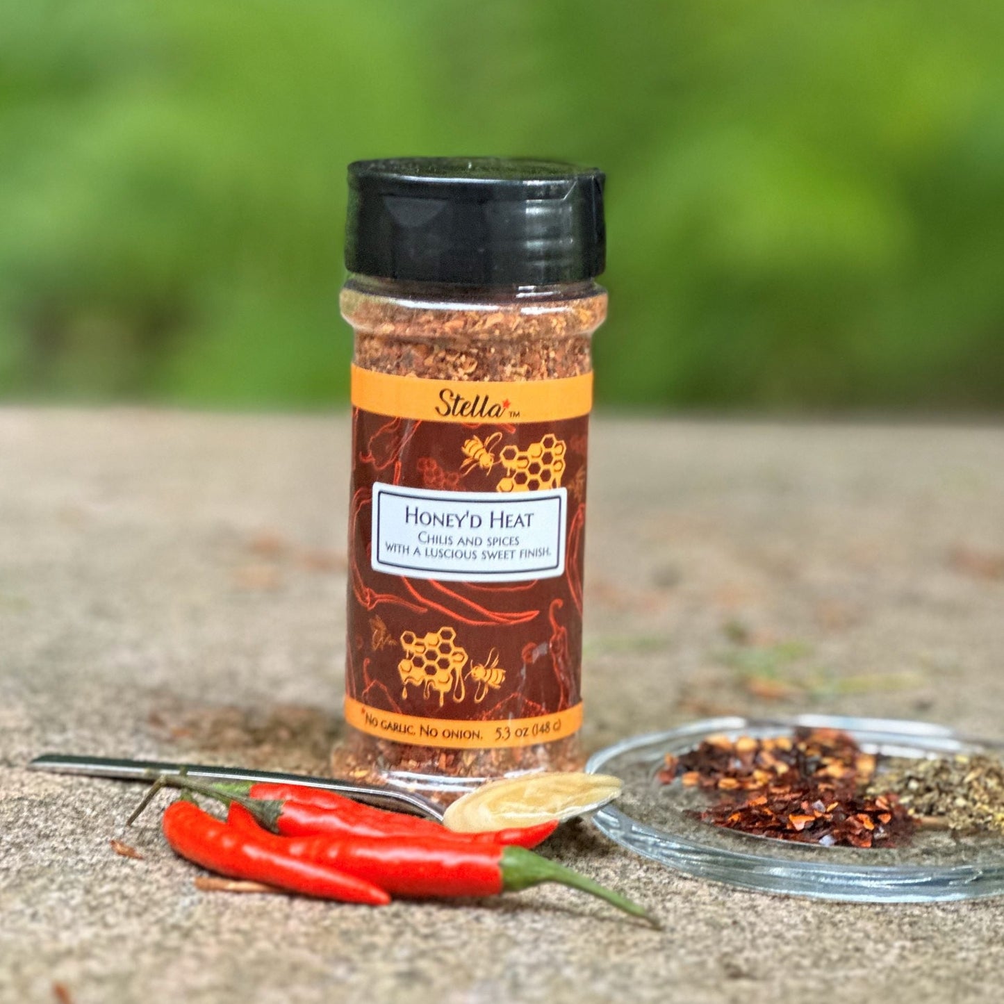 Aleppo and cayenne peppers meld with savory garden vegetables and spices with a delicate sweetness to belance. Try Honey’d Heat on meats, poultry, potatoes, vegetables, dips, and rubs.  Add a pinch to popcorn and french fries for elevated richness.